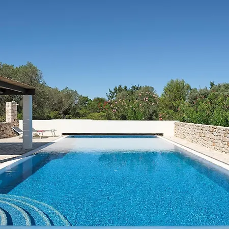 Mit Privatpool An Der Adriakueste By Interhome